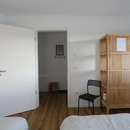 Paris Erfstadt: Spacious 3-room Near Cologne Apartment