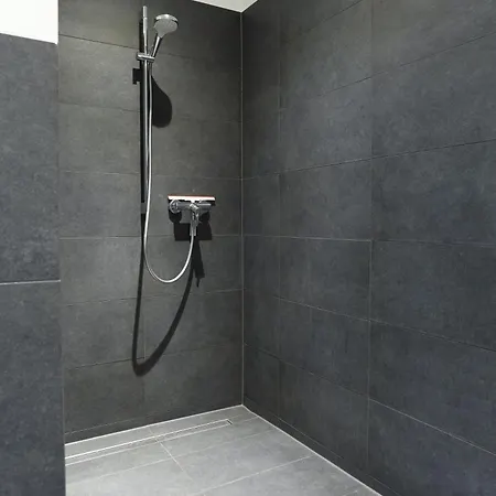 Apartment Paris Erfstadt: Spacious 3-room Near Cologne *