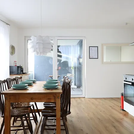 Paris Erfstadt: Spacious 3-room Near Cologne *