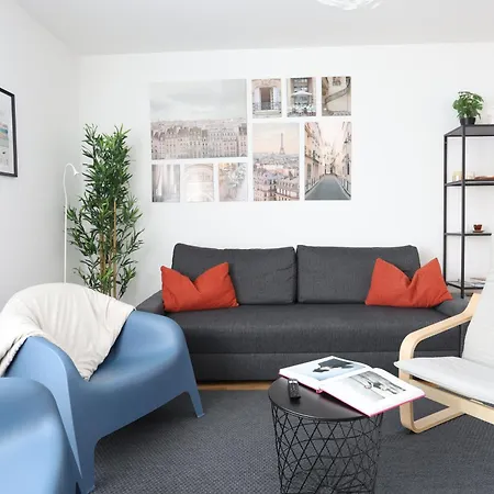 Paris Erfstadt: Spacious 3-room Near Cologne Erftstadt
